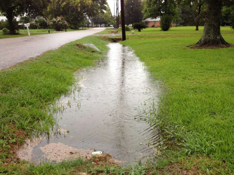 standing-water-wolf-creek-wholesale-irrigation-landscape